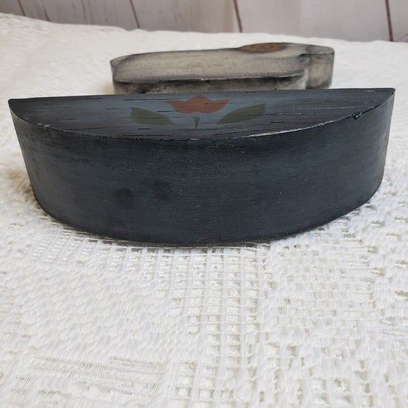 Primitive Farmhouse Painted Wooden Ram Sheep on Rocker Decor Accent - Picture 7 of 9